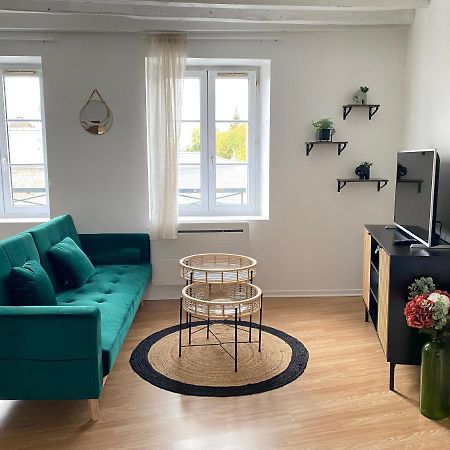 Appartement Charmant Studio A Étampes Extérieur photo